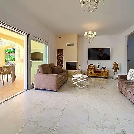Martius Comfortable מלון קרק