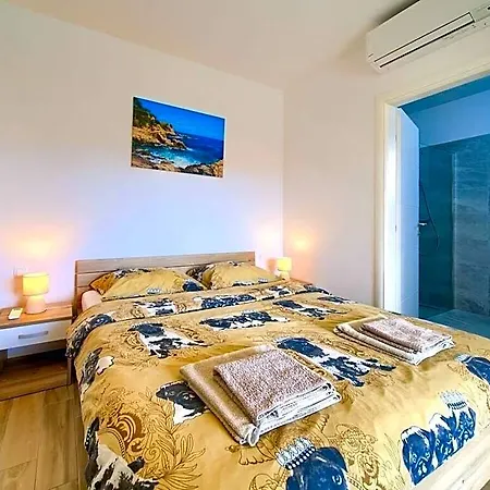 Martius Comfortable מלון 3*